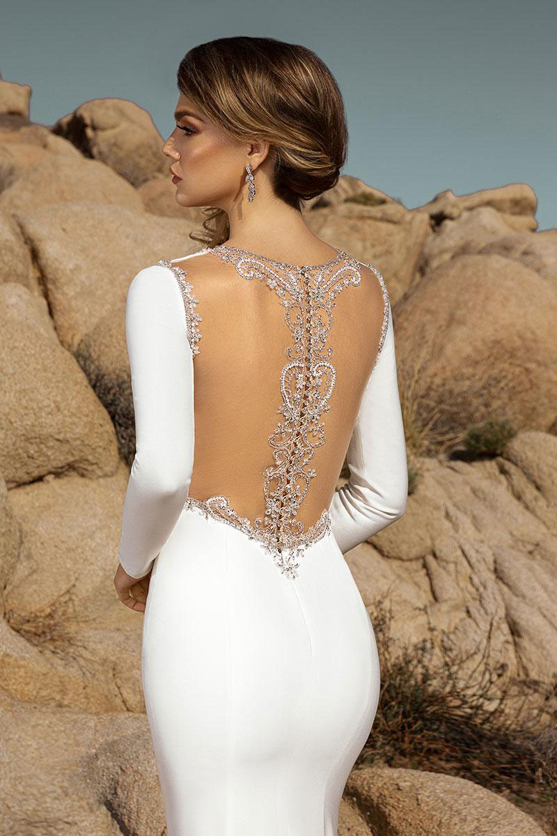 Deep V-Neck Charming Wedding Dresses For Bride Long Sleeve Mermaid Pearls Mordern Crystal Hollow Covered Button Custom Made