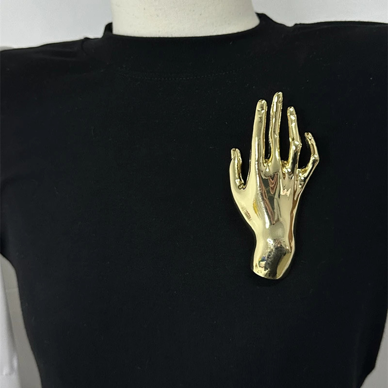 Pins Brooches Metal Smooth Palm Hand shaped Large Broochs for Women Men Punk Unique Creative Suit Party Jewelry Accessories 231208