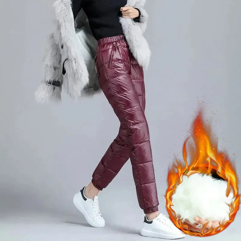 Women's Jeans Oversize 4XL Down Sweatpants Ultralight Windproof Winter Pant Warm Snow Stretch Jogger Fashion Pocket Zip Baggy Trousers 231208Z