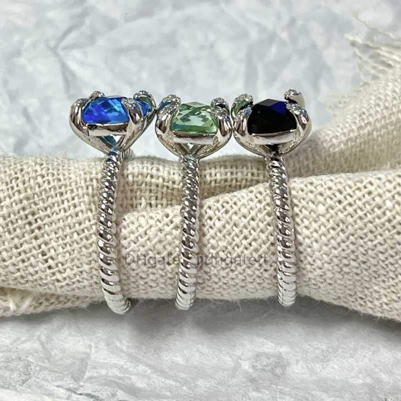 Luxury Wedding Ring Designer 8mm Cushion Cut Cubic Zirconia 4 Prong Setting Jewelry for Women Dainty White Gold Plated Twist Design Statement Rings