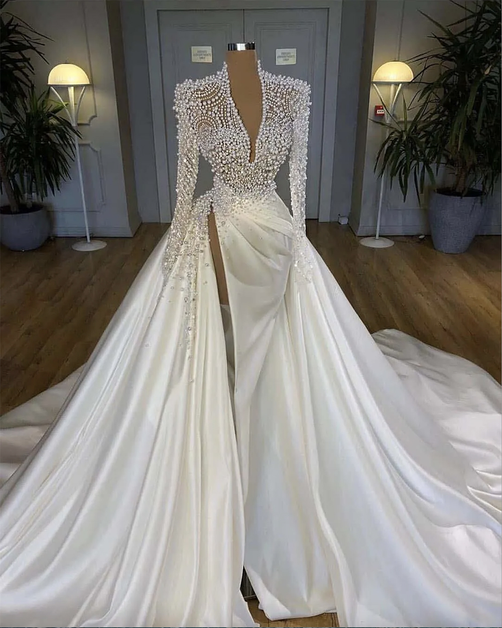 Illusion Pearls Crystal country wedding dresses 2023 african long sleeve Side Split Arabic Satin church garden bridal reception gowns Robe de mariee 0