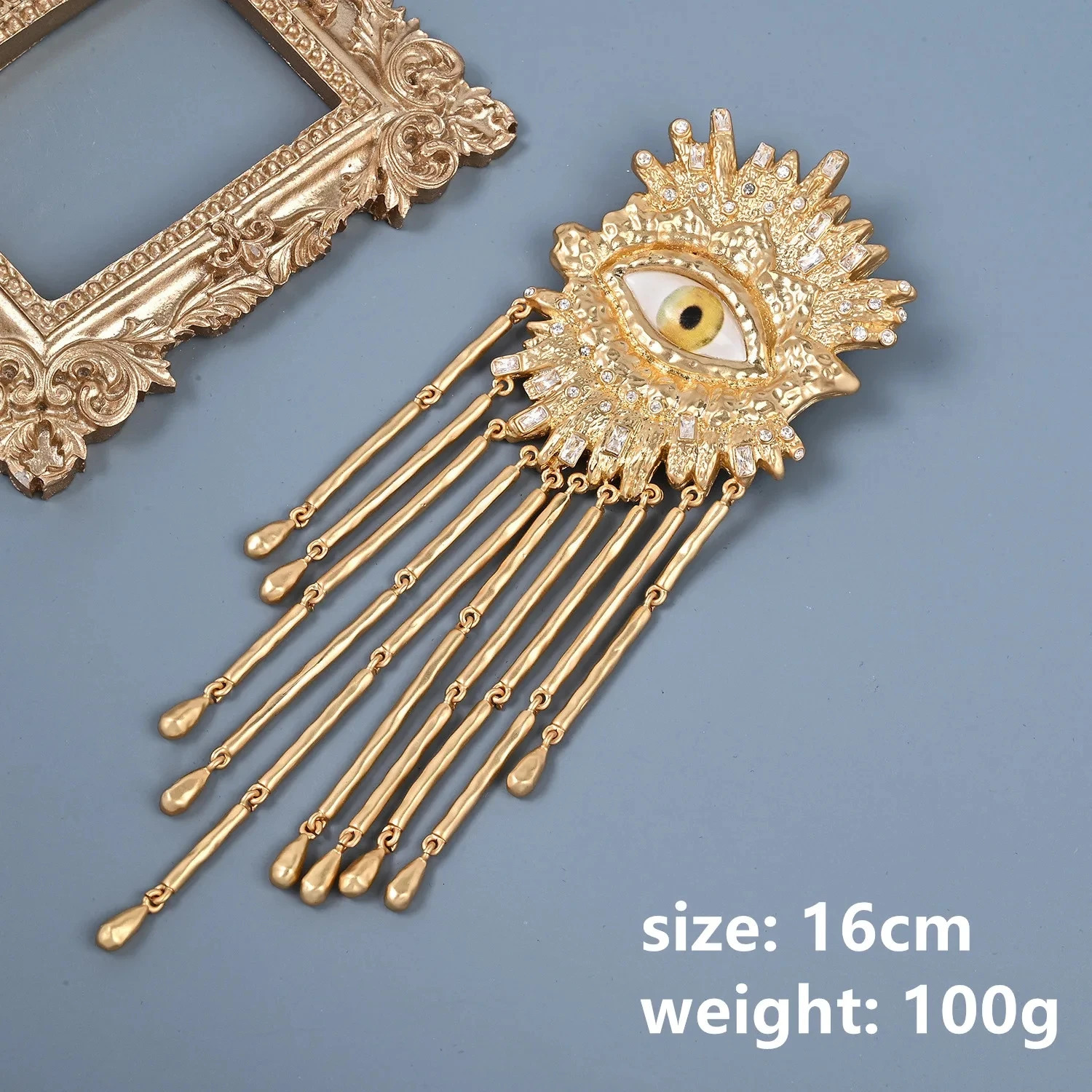 Pins Brooches Personalized Devil's Eye Brooch Metal Tassel for Men Women Unisex Pin Jewelry Brass European And American Retro 231208