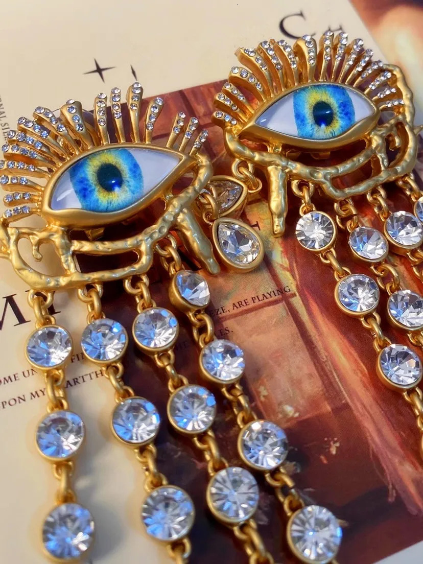 Dangle Chandelier Personality Earrings Devil's Eye Tassel Long Rhie for Women Jewelry Brass European And American Heavy Industry 231208 H260202