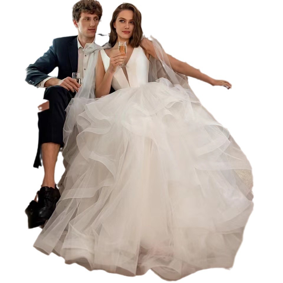 2024 Classic Wedding Dress V-neck Backless Sleeveless Ruffles Tulle Sweep Train Elegant Bridal Gowns Custom Made Vestidos De Novia