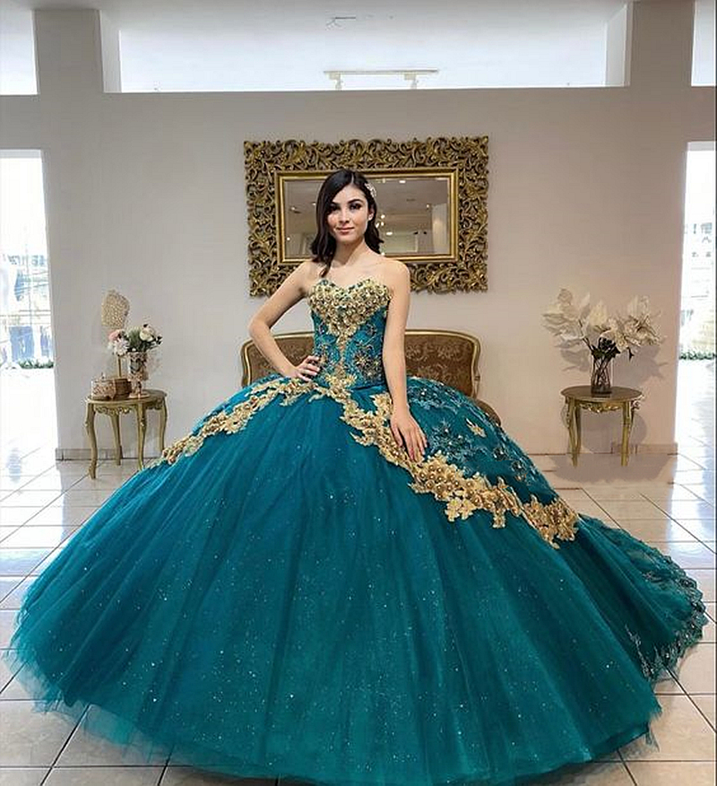 Gorgeous Princess Quinceanera Dresses With Pearls Beaded Lace Appliques Sweetheart Neckline Corset Sweet 16 Dress Long Tulle Prom Special Occasion Gow