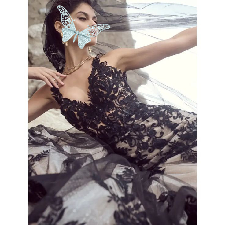 Black Strap Spaghetti Prom Dresses Sleeveless Appliques Lace Backless Bridal Gowns Long Robe De Soiree Custom Made