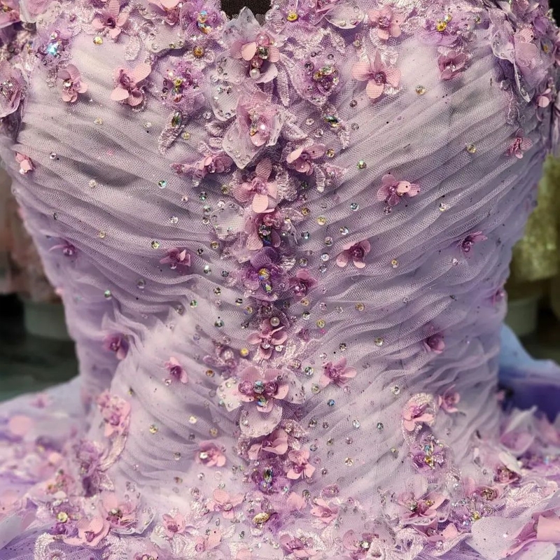 Light Lavender Puffy Princess Quinceanera Dresses 2024 Off Shoulder Beads 3D ral Gillter Sequins Lace-up Corset Vestidos 15 anos
