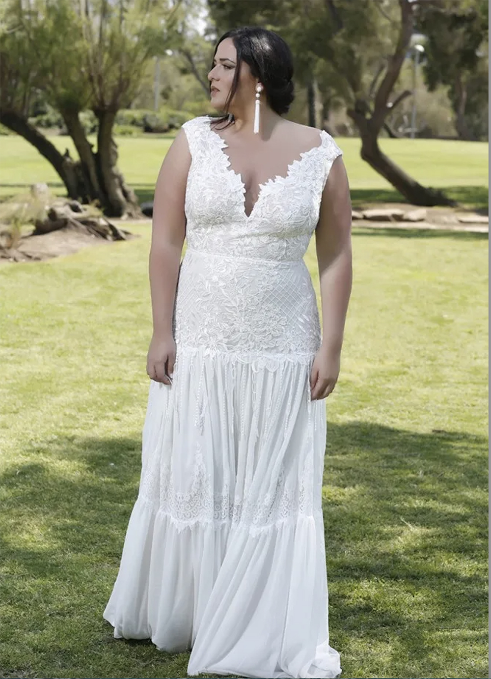 High Quality Lace Plus Size Beach Wedding Dresses V Neck Pleated Bohemian Bridal Gowns A Line Chiffon Floor Length Boho Robe De Mariee