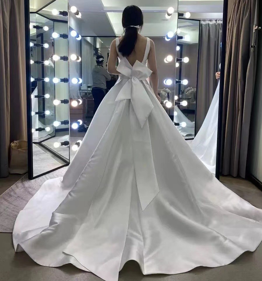 2024 Simple Wedding Dress V-neck Backless Big Bow Satin A-line Bridal Party Gown Custom Made For Woman Vestido De Noiva Robe Mariage
