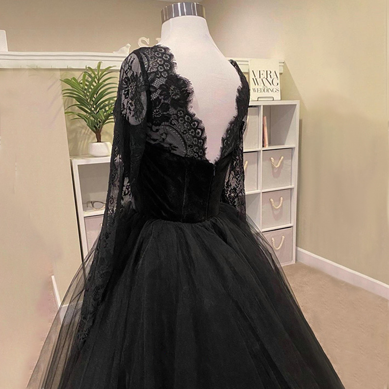2024 Elegant Gothic Black Wedding Dress Sweetheart Lace Appliques Long Sleeves Velvet Lace A-line Bride Party Gown Woman Vestido De Noiva Robe Mariage