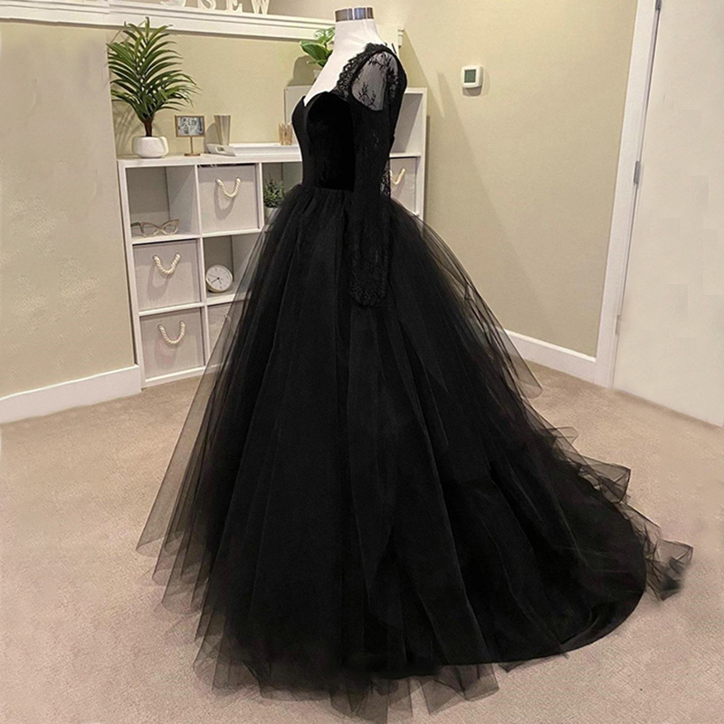 2024 Elegant Gothic Black Wedding Dress Sweetheart Lace Appliques Long Sleeves Velvet Lace A-line Bride Party Gown Woman Vestido De Noiva Robe Mariage