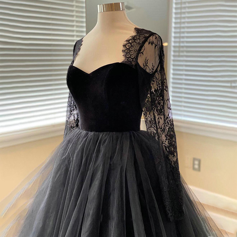 2024 Elegant Gothic Black Wedding Dress Sweetheart Lace Appliques Long Sleeves Velvet Lace A-line Bride Party Gown Woman Vestido De Noiva Robe Mariage