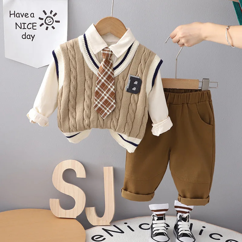 Clothing Sets Autumn Winter Baby Boy Clothes 1 To 5 Years Vneck Sleeveless Sweater Vest Shirts Pants Outfits Childrens Set 231211