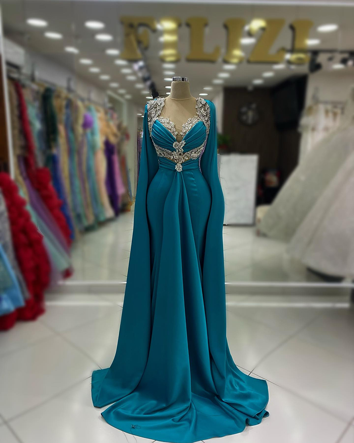 Blue Mermaid Evening Dresses Crystal Beads O Neck Red Carpet Dress Long Sleeves Formal Prom Gowns Elegant vestido de novia