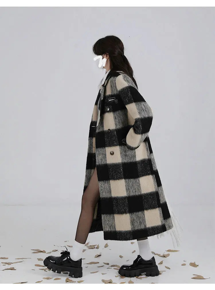 Women's Wool Blends Women Autumn Winter Classical Double Breasted Plaid Long Coat Female Casual Loose Coat Vintage Women's Lapel Overcoat St