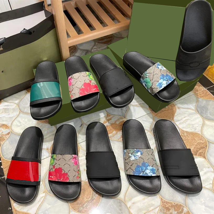 Designer Slippers Bloom Flat Slides Classics Rubber Woman Men Sandals Flower Slippers Fashion Sandal Designer Slide Beach Sandals Size 35-46