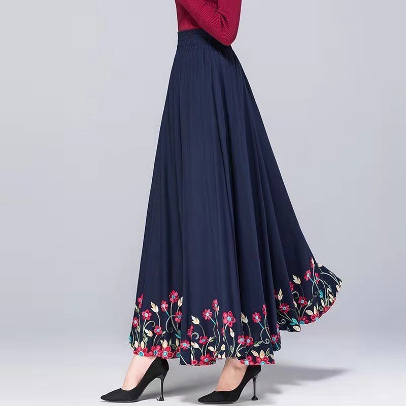 Mom elegant Embroidered Maxi pleated skirt Women Plus Size Winter Warm Woolen Long Skirt Lady High Waist Casual Wool Office saia 210621