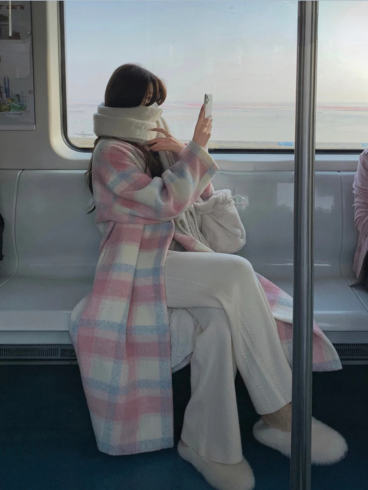 Women's Wool Blends Winter Rainbow Woollen Overcoat Women Casual Plaid Long Coats Office Lady Y2k Clothing Korean Fashion Trench Coats Jacket 231