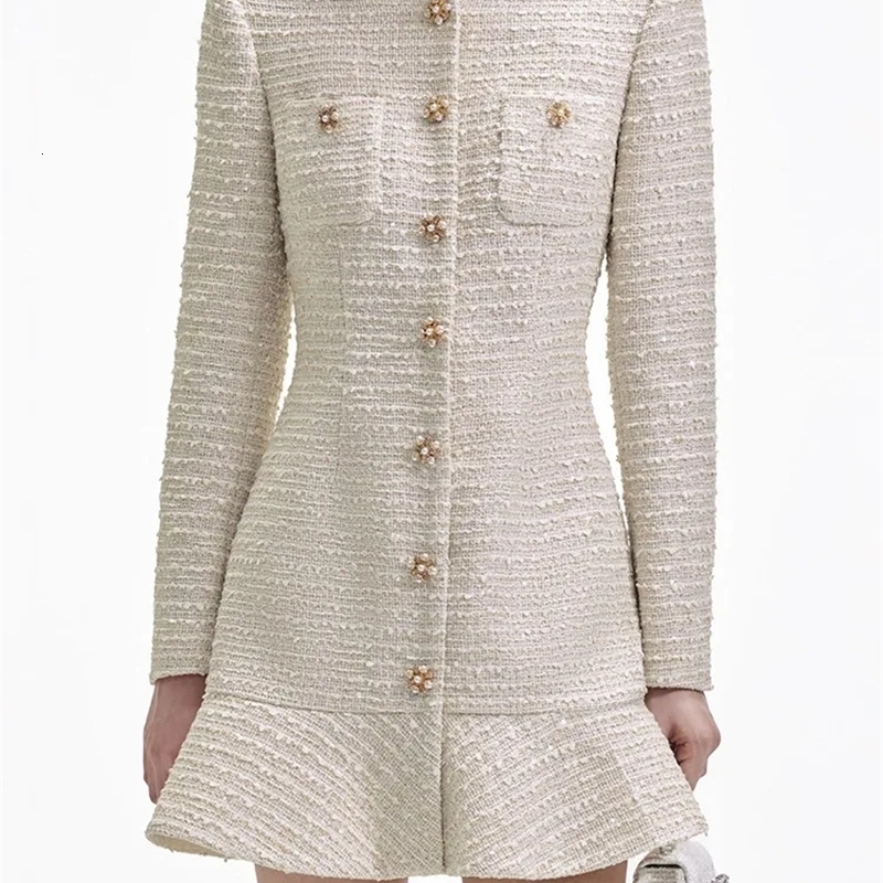 Casual dress 2026 new twill small perfume style round neck long sleeve off white underwear fashion
