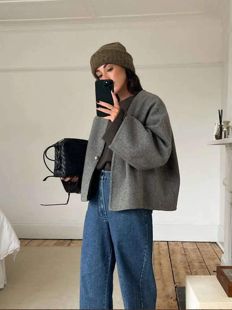 Womens Jackets Coat Grey Elegant Button Long Sleeve Female Coats Autumn Winter Fashion Vneck Loose Ladies Short 231212