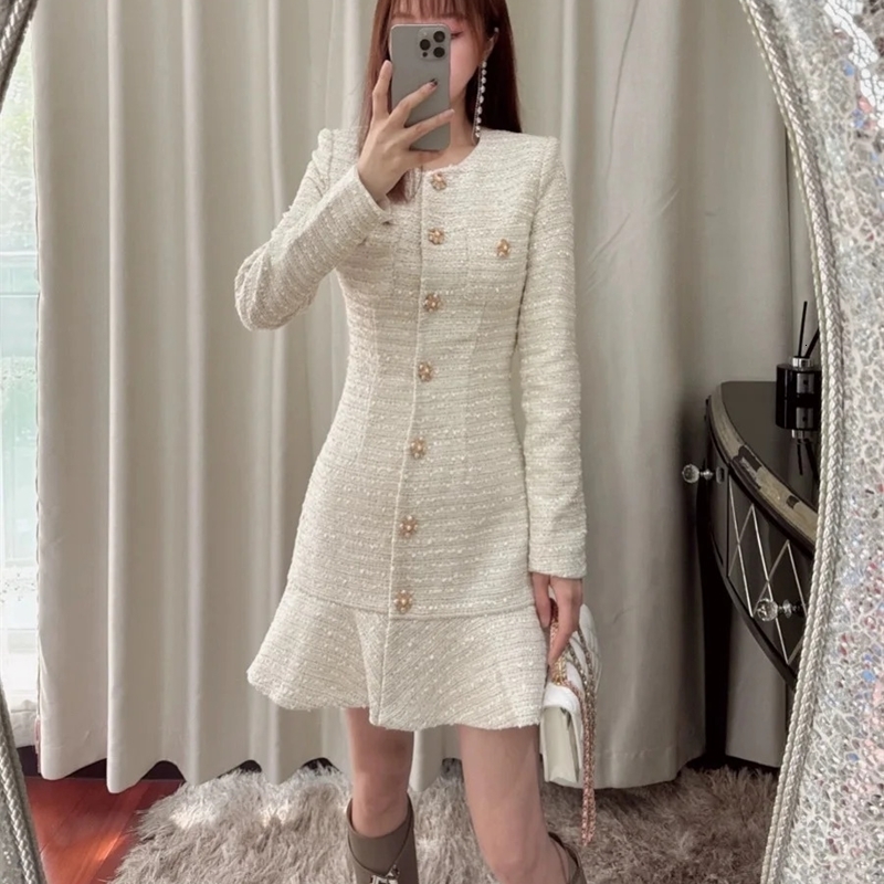 Casual dress 2026 new twill small perfume style round neck long sleeve off white underwear fashion