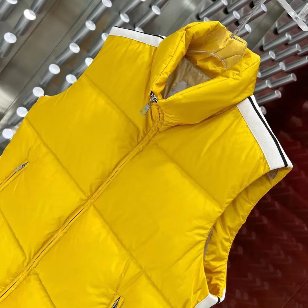 Men's Jackets The Latest Men Women Short Down Jacket Fashionable Warm Vest Goose Down Comfortable Windproof Waterproof 2024 Winter Coat 231212