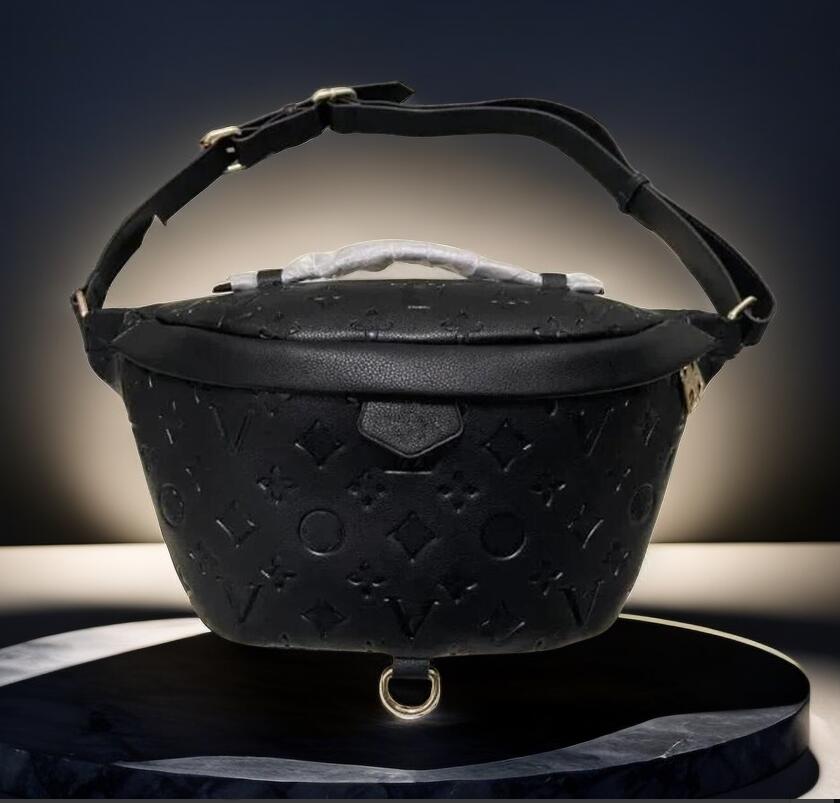 Luxury Designers Waist Bags Classic Black Nylon Style BumBag Handbags High Quality Designer Fanny Pack Purse Crossbody Bag