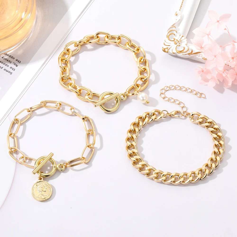 Chain KISSWIFE Gold Cuban Chain Bracelet Handmade Squeezed Thick Chain Coin Pendant Bracelet Suitable for Womens Fashion Jewelry 231213