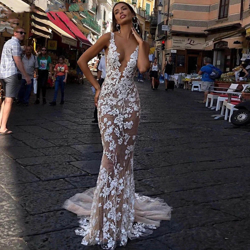 Boho Wedding Beach Mermaid Dresses Lace Appliques Deep V Neck Illusion Sexy Bridal Gowns Summer Sleeveless Long Women Dress