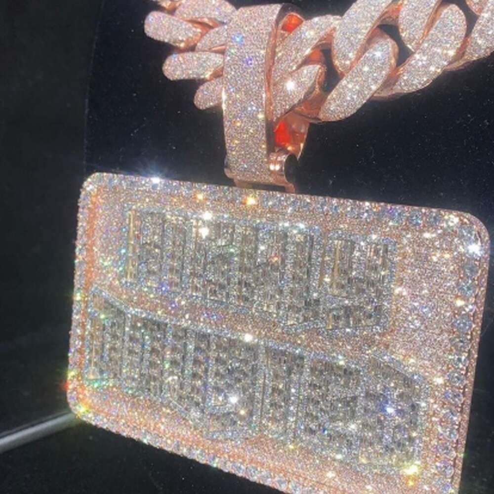 NUSKI Design Two Tone VVS D Moissanite 3D Fully Iced Out 5A CZ Chain Hand Setting Custom Pendant Jewelry