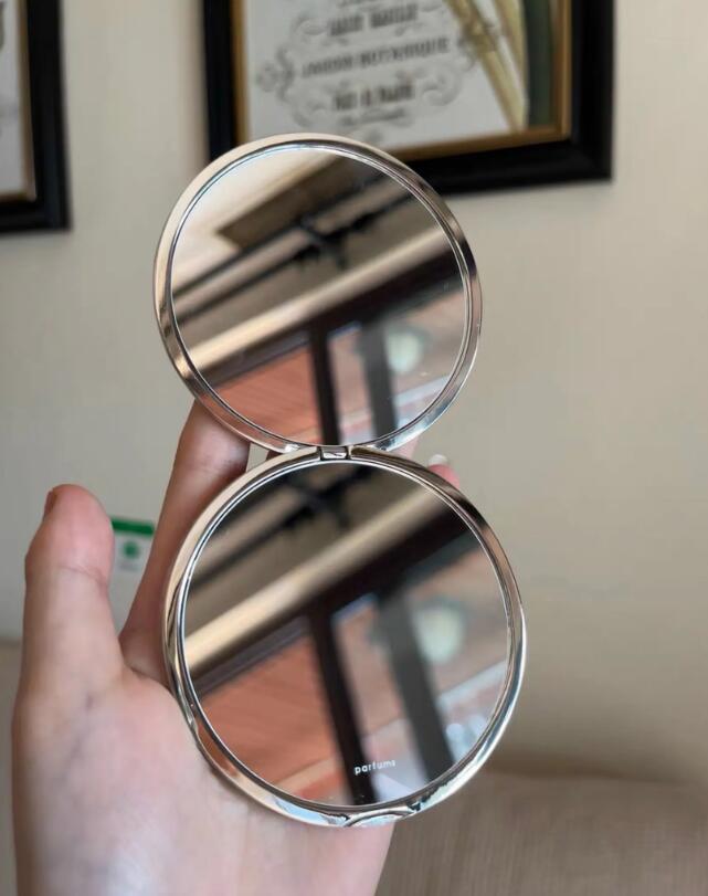 Mirrors Compact Mirrors Top Quality New Gold Travel Makeup Compact Stainless Steel Metal Pocket Vanity 2 Sided Women Portable Folding Mirror Gift CL25