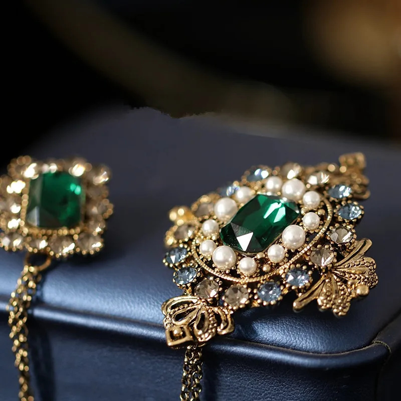 Pins Brooches Baroque English style rhinestone brooch jade tassel chain pearl brooch collar shirt brooch accessories 231213