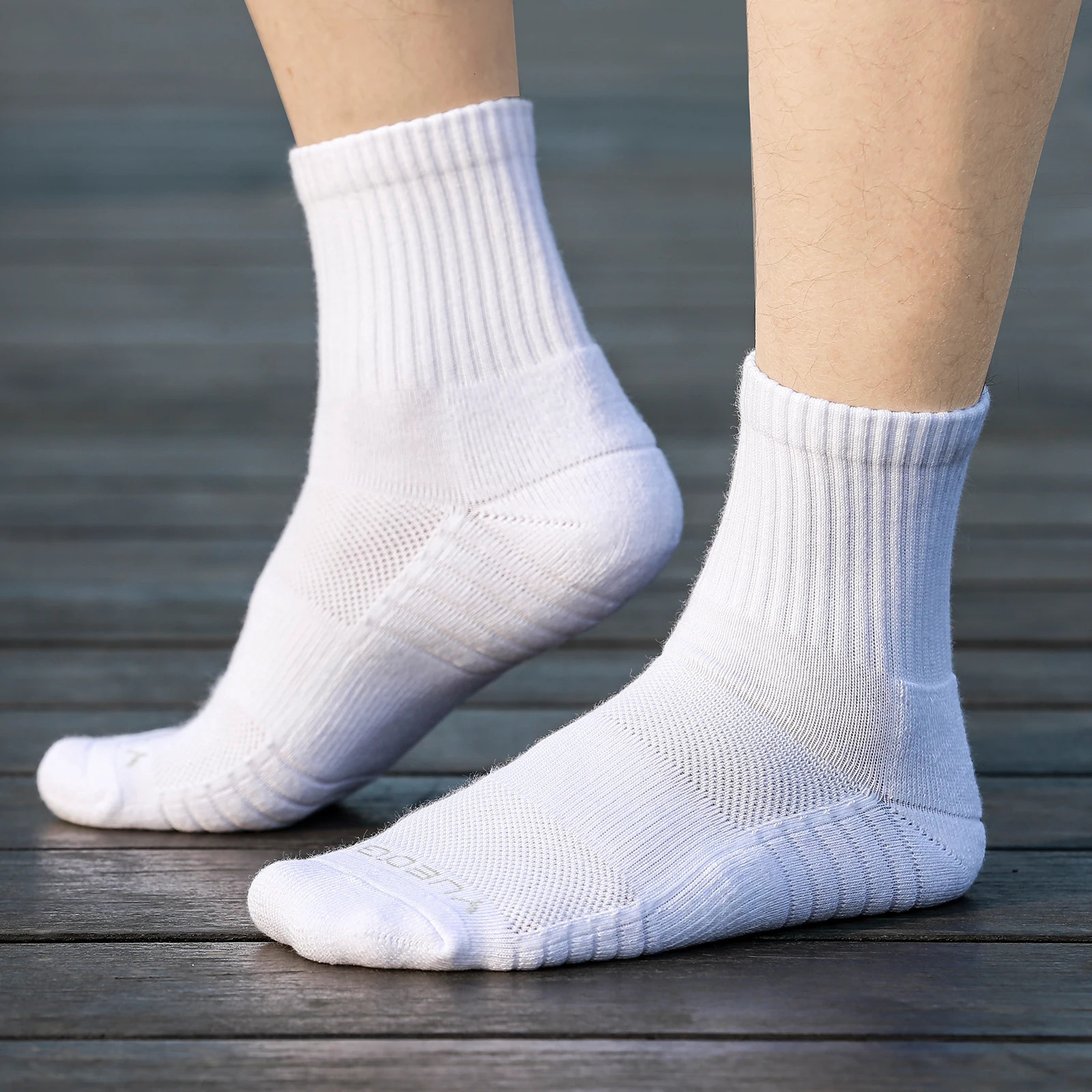 Sports Socks YUEDGE Men Thick Breathable Cotton Cushion Crew Outdoor Sports Hiking Trekking Socks Work Boot Socks For Men 37- EU 231216