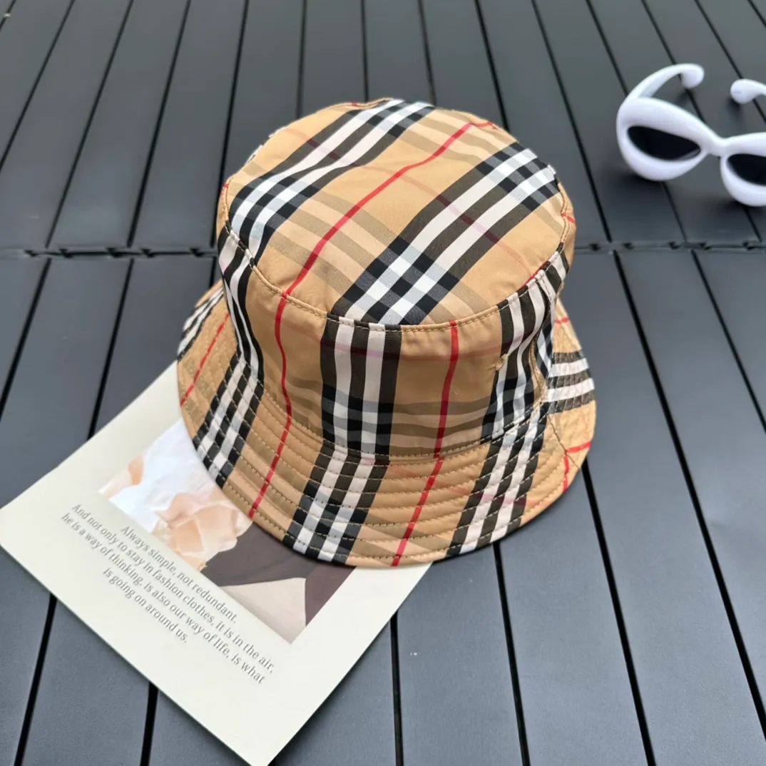 2024 Bucket Hat Designer Men Beanie Cap Women Wide Brim Hats Casual Pure Cotton Fashion Sandy Beach Sun Caps High Quality