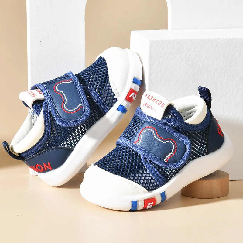 Flat shoes Baby Shoes Boy Girls Summer Breathable Air Mesh Toddler Walking Fashion Hollow Soft Sole Sandals Infant First Walkers 231218