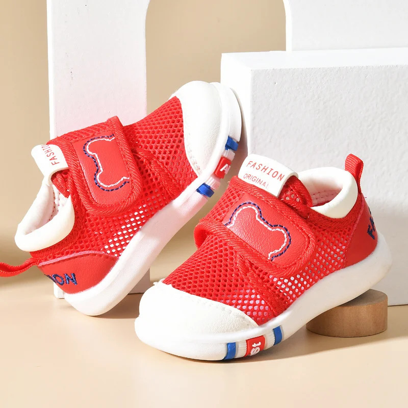 Flat shoes Baby Shoes Boy Girls Summer Breathable Air Mesh Toddler Walking Fashion Hollow Soft Sole Sandals Infant First Walkers 231218