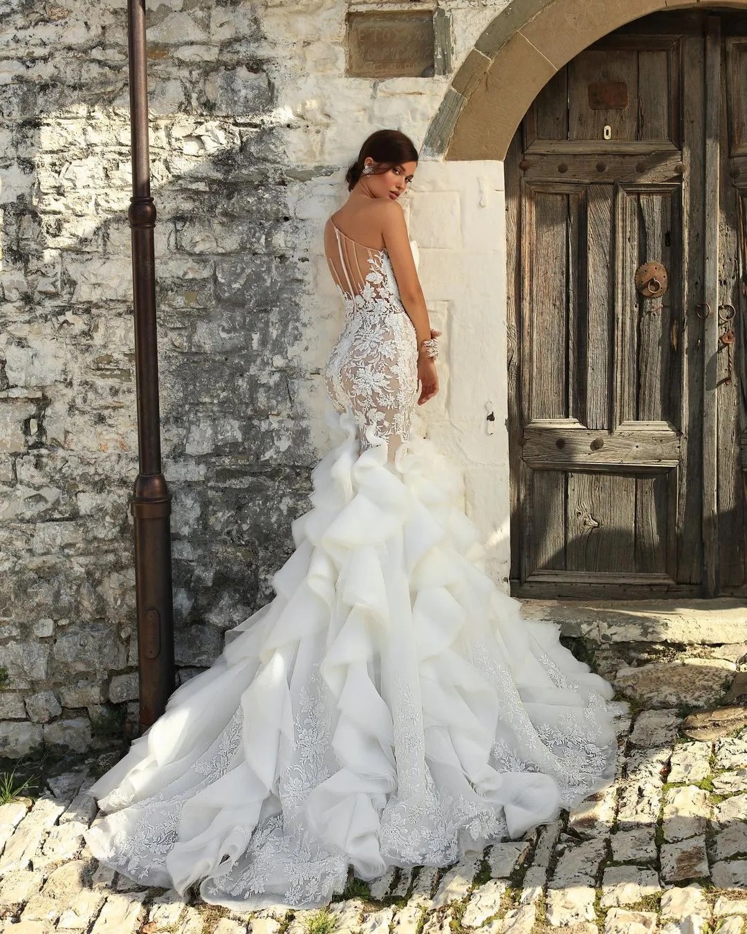 Shoulder Gorgeous One Mermaid Dresses Lace Ruffles Train Wedding Gown Tulle Robe De Mariee
