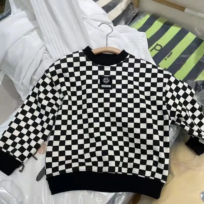 Pullover Plush Thickened Warm Boys Checkerboard Sweatshirts O neck Long Sleeve T shirts 2023 Autumn Loose Korean 5 12 Years Old 231218