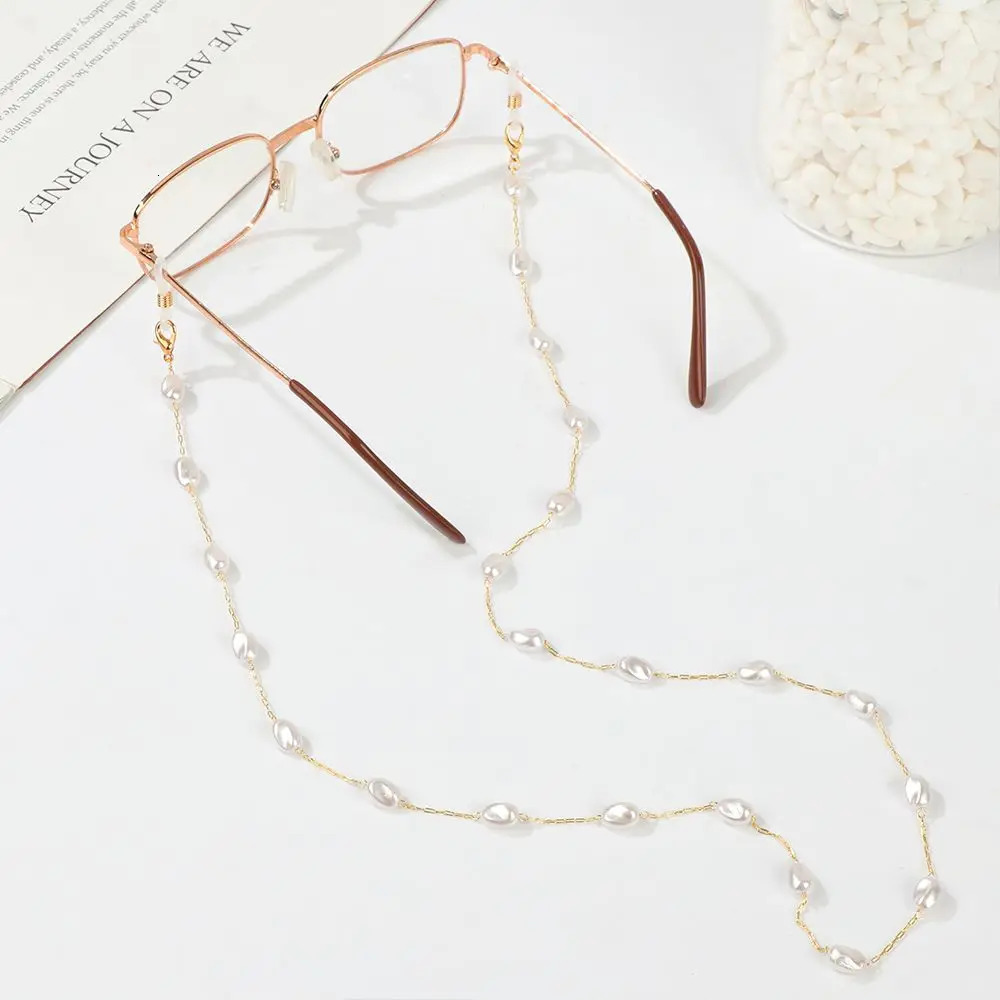 Eyeglasses chains Fashion Women Eyeglass Chain Hollow Star Pearl Beaded Sunglasses Reading Glasses Lanyard Eyewear Holder Neck Strap Rope 231219