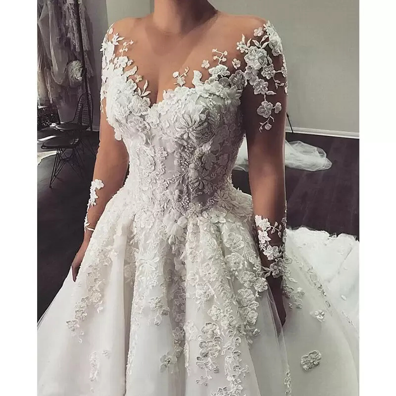 Luxury 3D Floral Appliques A Line Wedding Dresses Sheer Long Sleeves Long Tulle Bridal Gowns Pretty Lace Bride Formal Dress Court Train Plus Size Robe