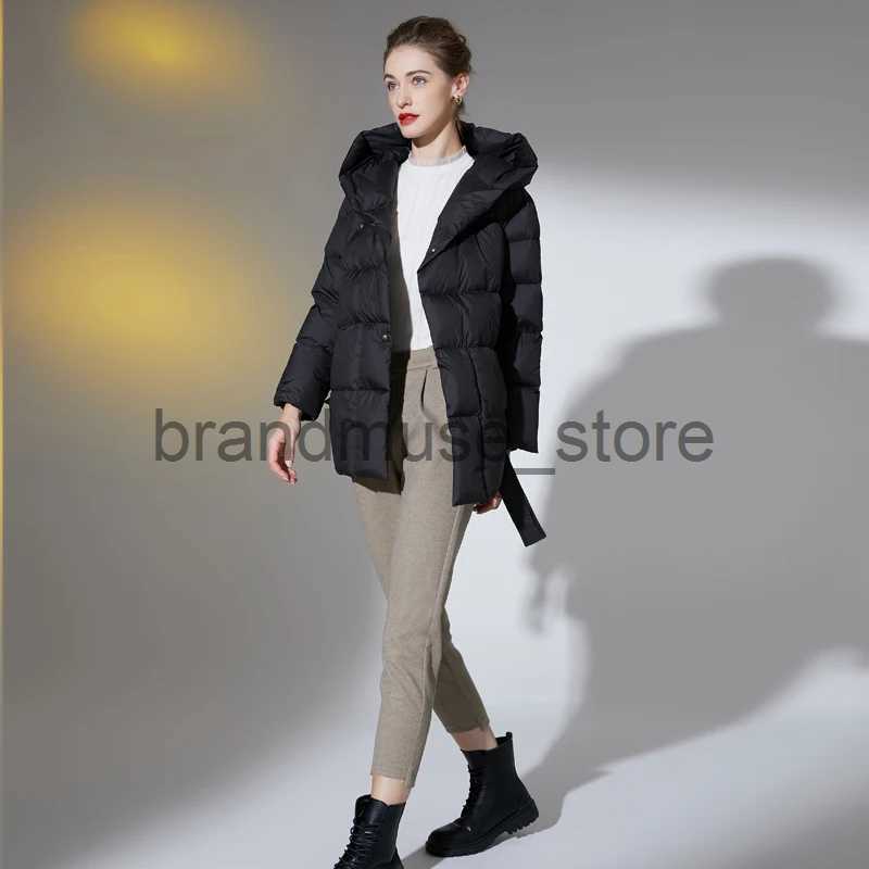 Women's Down Parkas 2023 Winter Women's Down Jackets Ultra Light Warm Casual Coat Female Puffer Jacket With a Belt Plus Size Hooded Parka Ov