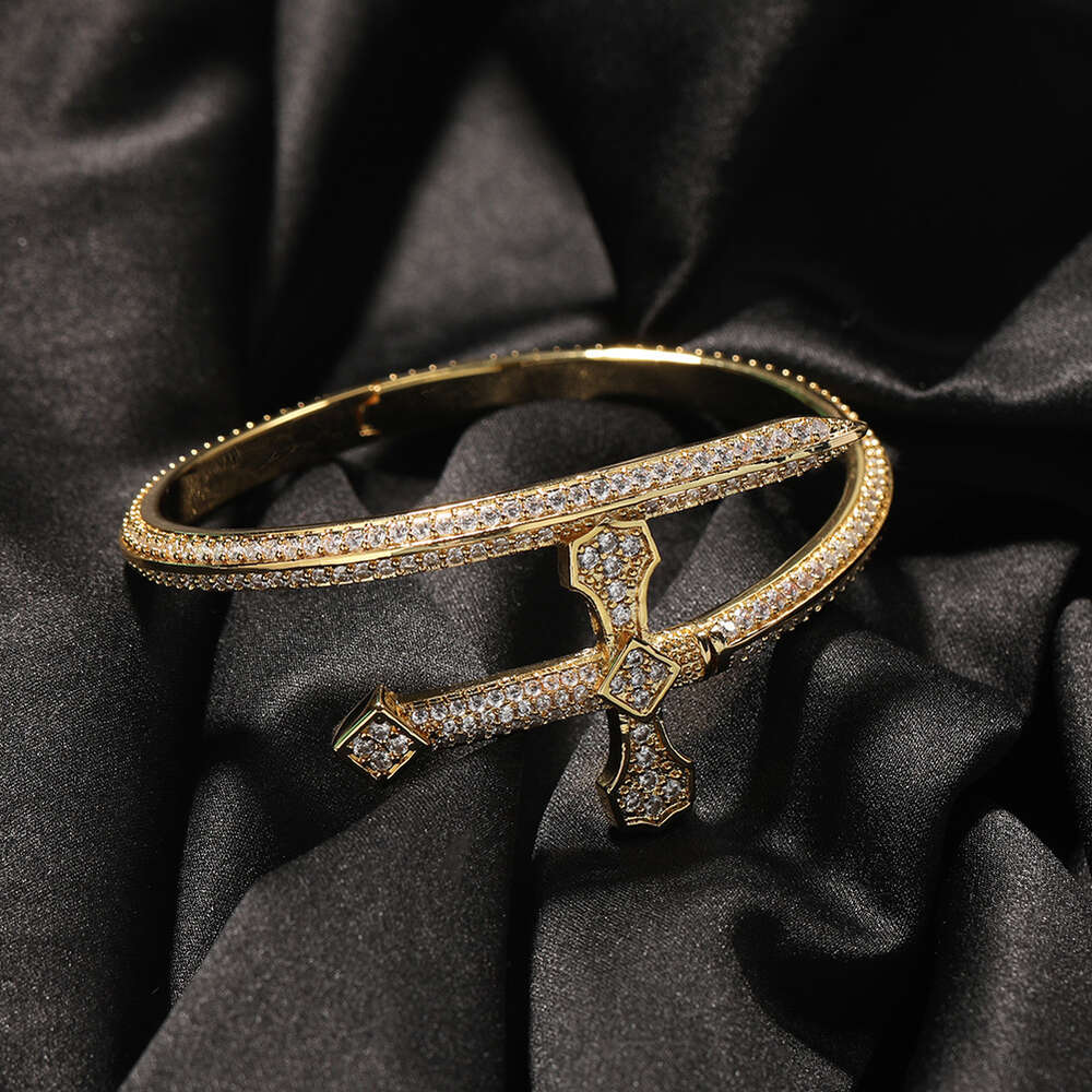 Hip hop justice sword bracelet set full trend versatile hand ornament cuban Moissanite dia inlaid Sier Rose gold