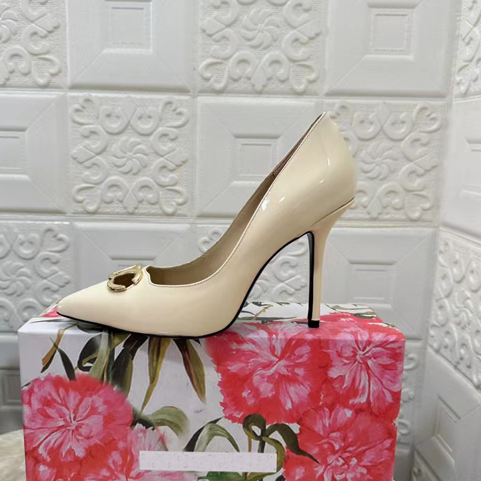 Designer Pumps Women 10.5cm High Heel Dress Shoes Hollow Metal Buckle Decoration Casual Genuine Leather Pointed Classic Brand Sandals Size 35-43