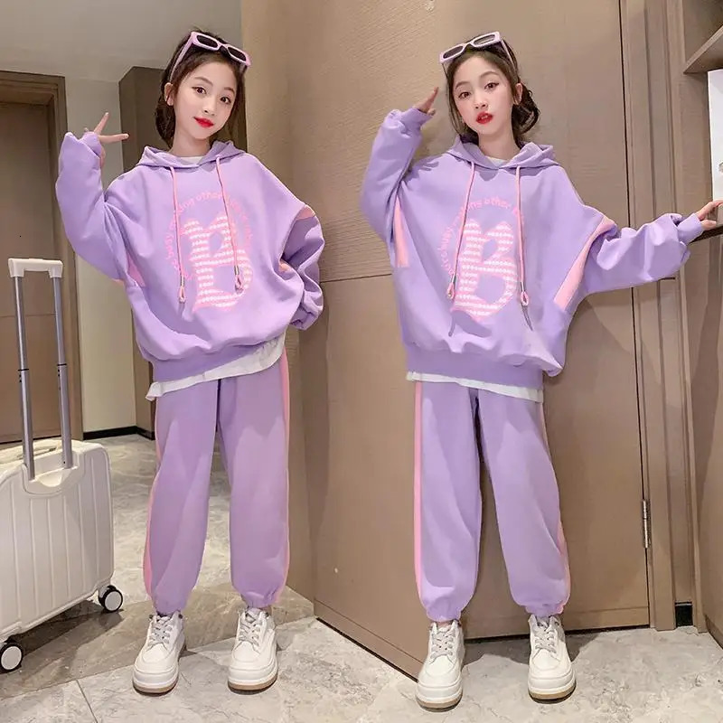 Clothing Sets Autumn Teenage Girl Clothes Set Children's Girls Hoodies Pullover Top and Side Stripe Pant 2 Pieces Suit Kid Letter Tracksuit 23121