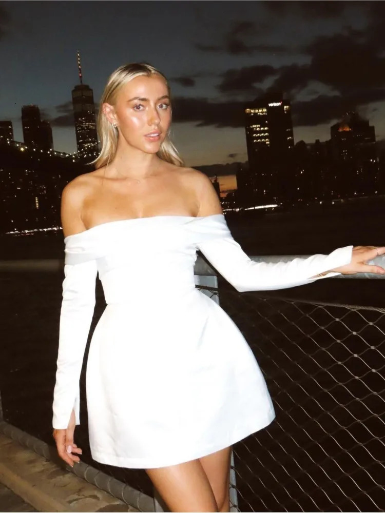 Basic Casual Dresse Sexy Backless Off Shoulder Strapless Mini Dress Fashion Long Sleeve Single Breasted A line Elegant Party Club Robes 231219