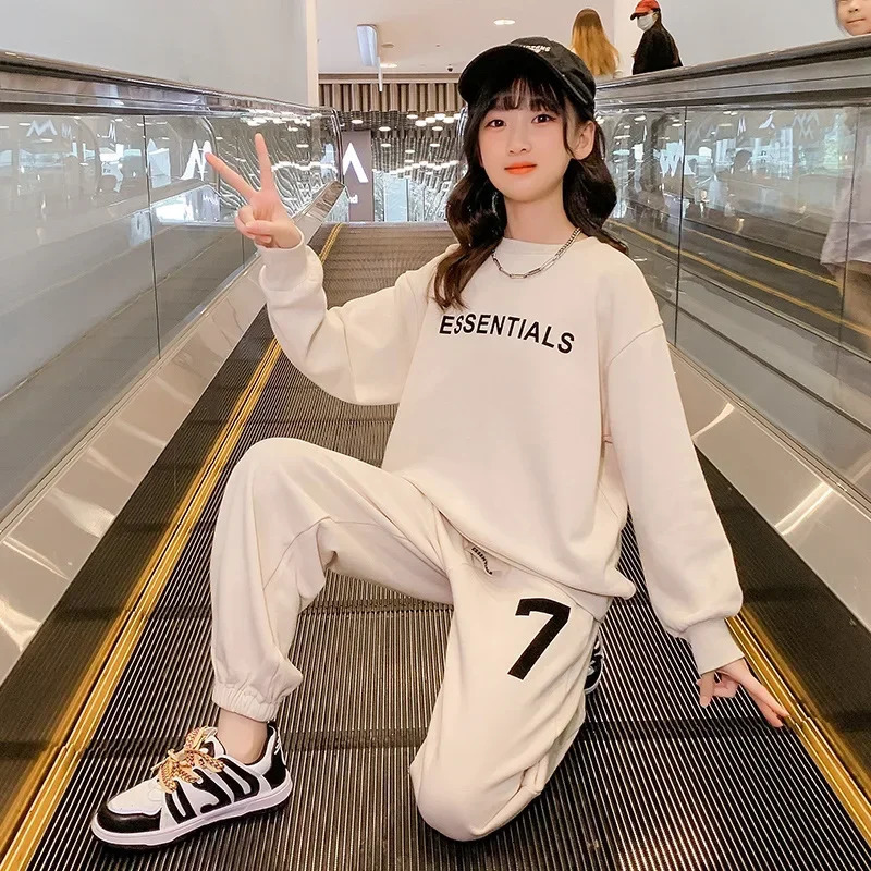 Clothing Sets Autumn Teenage Girl Clothes Children Letter Sweater Pullover Top and Pant 2pcs Set Girls Crew Neck Sweatershirt Outfit Tracksuit 231219