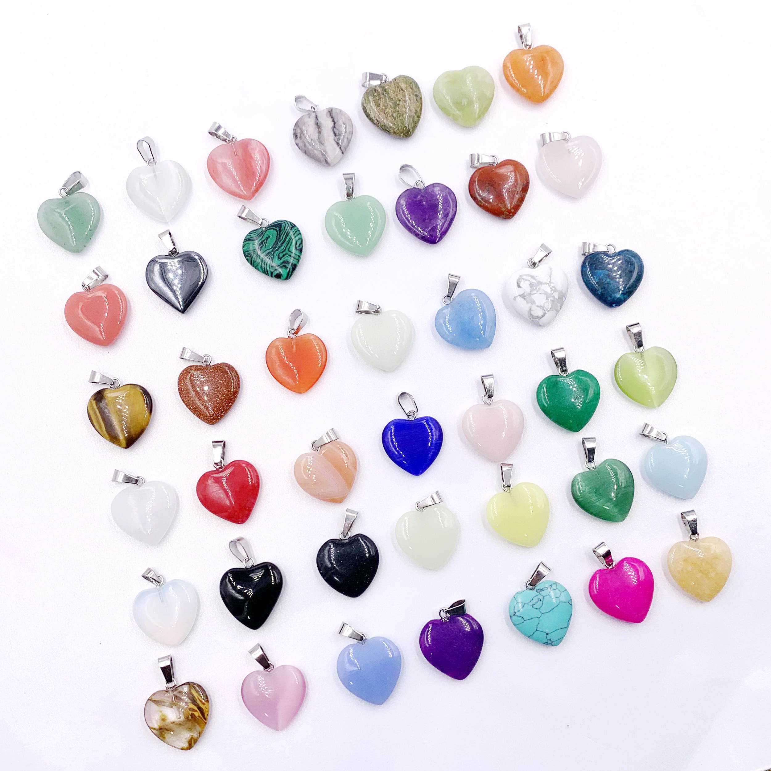 Handcrafted Heart-Shaped Pendants with Natural Crystals for Personalized Accessories