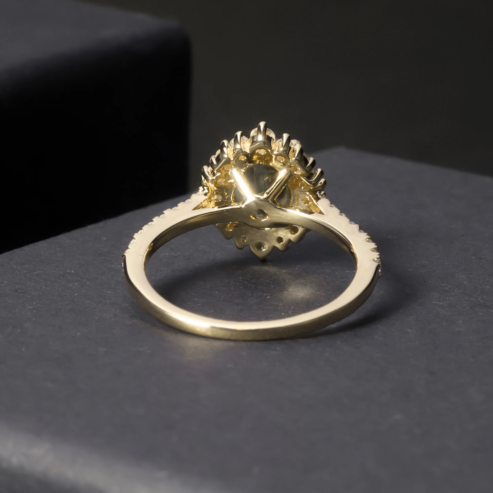 Wedding Rings GEM'S BALLET Women's Silver Ring 1.19CT 6X8mm Oval Cut Halo Pave Moss Agate Cluster Halo Engagement Rings in 925 Sterling Silv