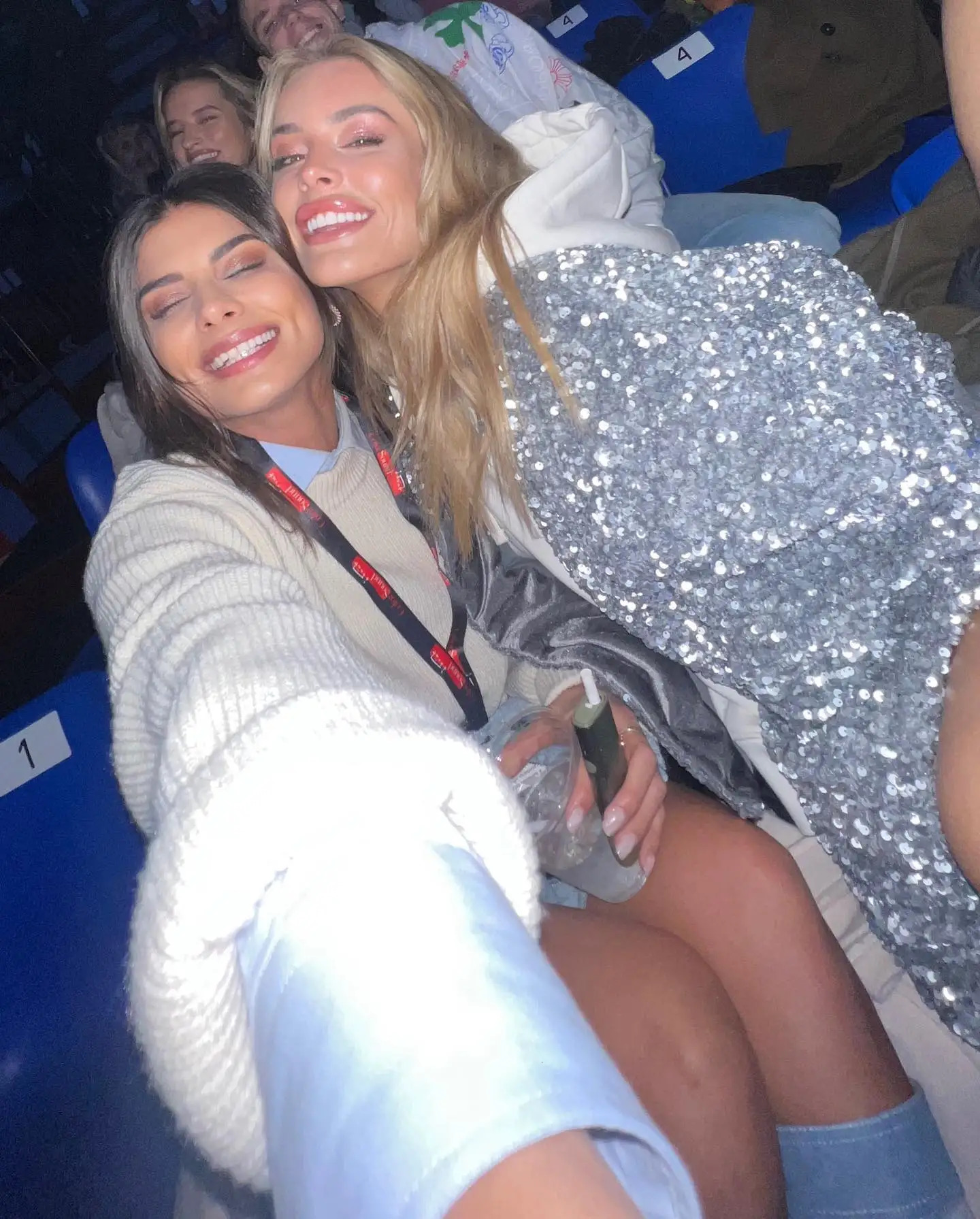 Silver Sequins O Neck Jacket For Women Loose Stand Collar Long Sleeve Coat Sequined Autumn Female Sparkling Streetwear Jackets 231020