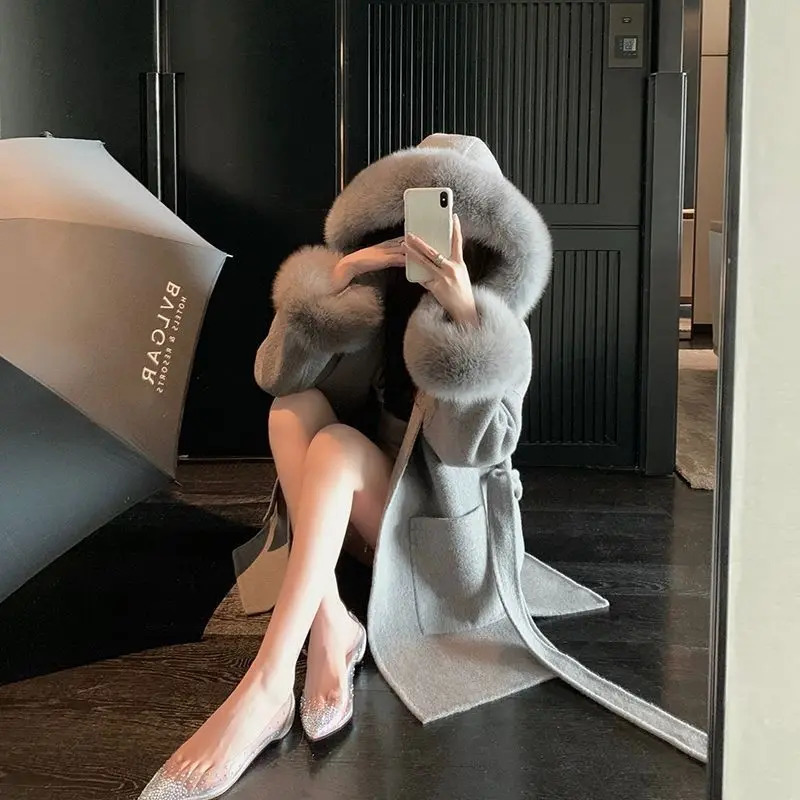 Women Blends 2023 Winter Thickened Loose Cashmere Coat With Belt Hooded Short Woolen Cloth Leisure Women Jacket 231219